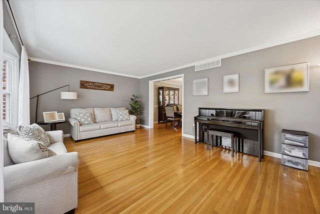 740 GRANT RD, Mount Laurel, NJ 08054