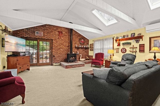 51 Sunrise Ter, Cedar Grove Twp., NJ 07009