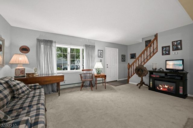51 Sunrise Ter, Cedar Grove Twp., NJ 07009