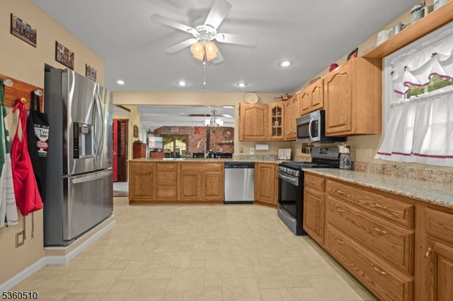51 Sunrise Ter, Cedar Grove Twp., NJ 07009