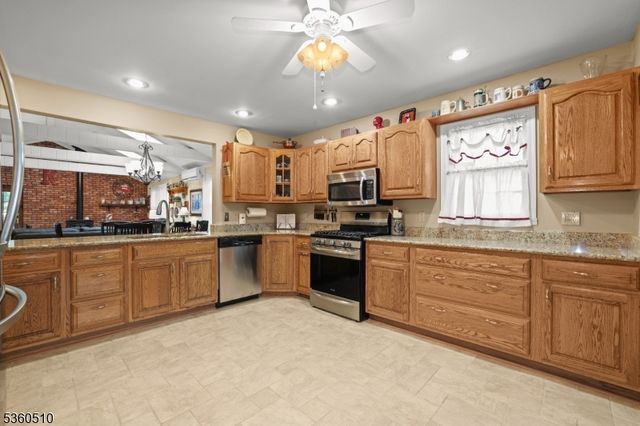 51 Sunrise Ter, Cedar Grove Twp., NJ 07009