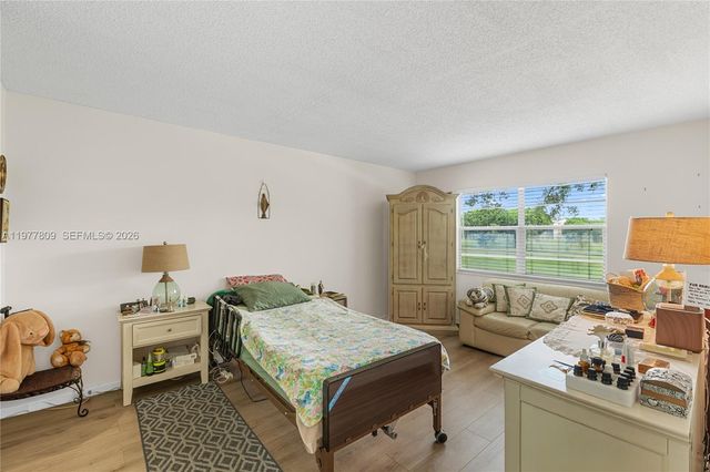 1101 SW 128th Terrace 204C, Pembroke Pines, FL 33027