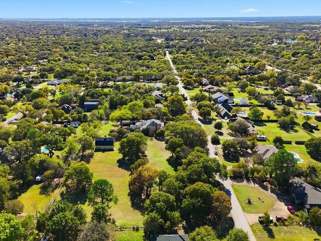 370 Oakview Drive, Double Oak, TX 75077