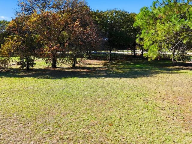 370 Oakview Drive, Double Oak, TX 75077
