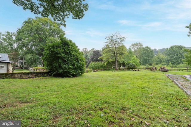 95 DIAMOND ROCK RD, Phoenixville, PA 19460