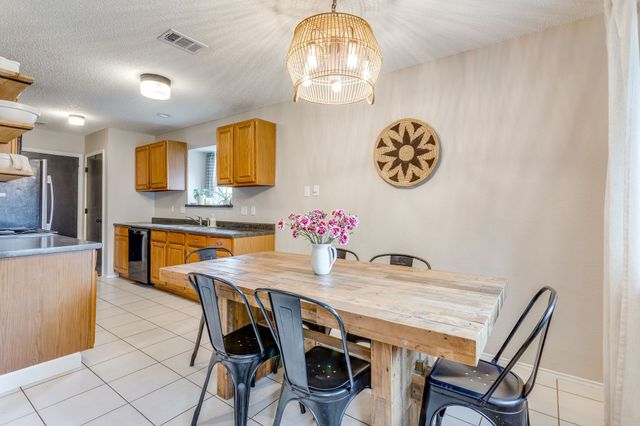 425 Little Fox Lane, Fort Worth, TX 76108