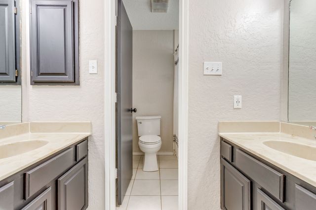 425 Little Fox Lane, Fort Worth, TX 76108