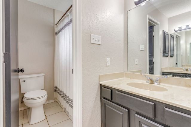 425 Little Fox Lane, Fort Worth, TX 76108