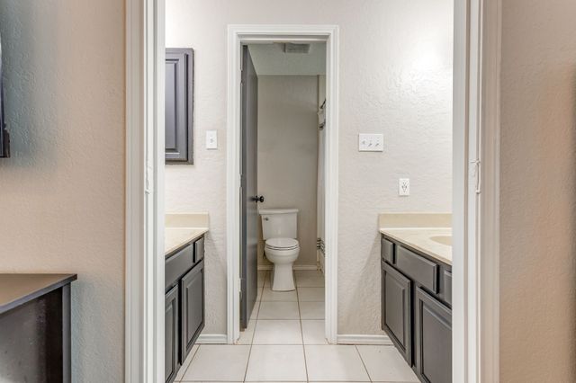 425 Little Fox Lane, Fort Worth, TX 76108