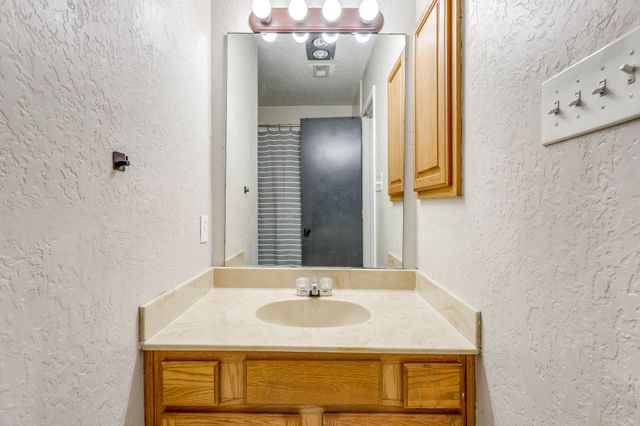 425 Little Fox Lane, Fort Worth, TX 76108