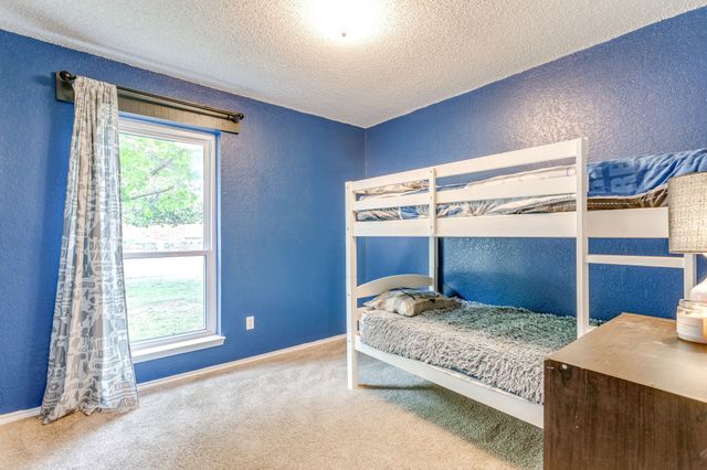 425 Little Fox Lane, Fort Worth, TX 76108