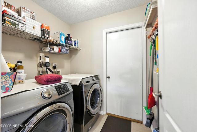 3222 BUTTON WOOD Drive, Middleburg, FL 32068