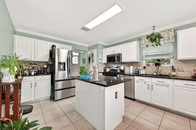 2003 Nashua Drive, Stafford, TX 77477