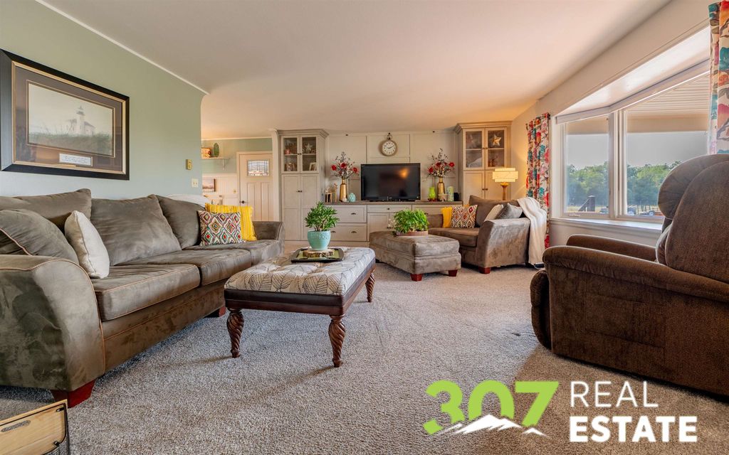 853 Riverside Ave, Powell, WY 82435 photo 2