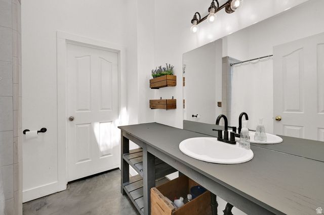 3647 W 6050 S, Roy, UT 84067