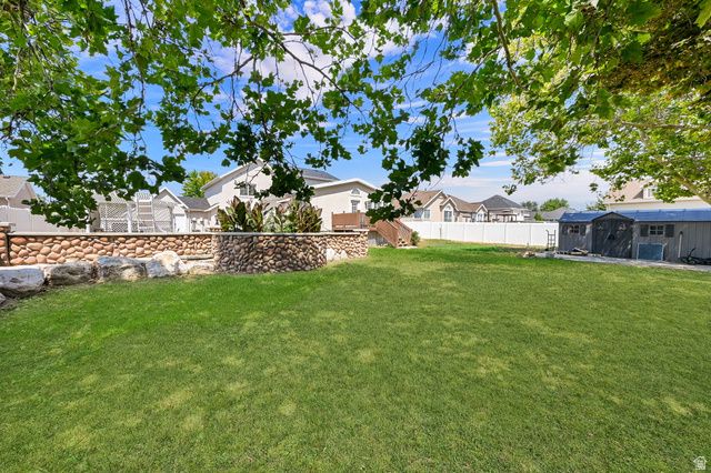 3647 W 6050 S, Roy, UT 84067
