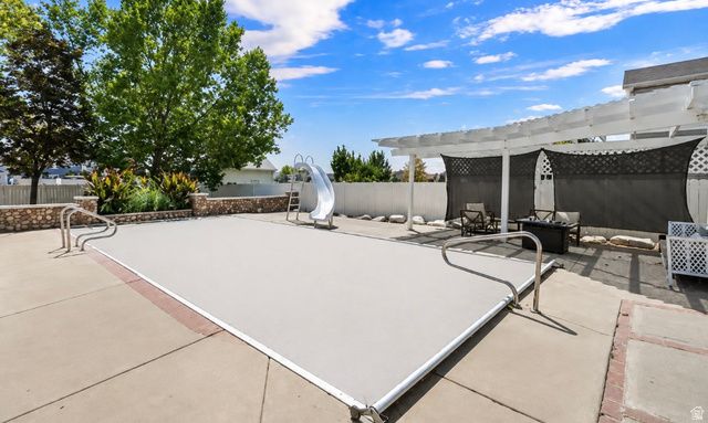 3647 W 6050 S, Roy, UT 84067