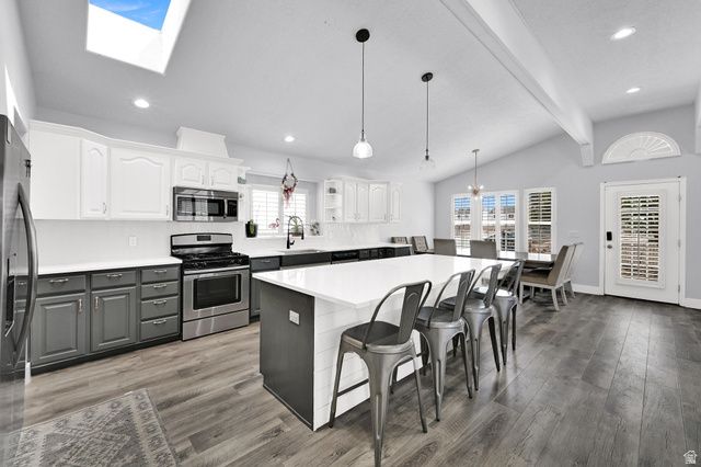 3647 W 6050 S, Roy, UT 84067