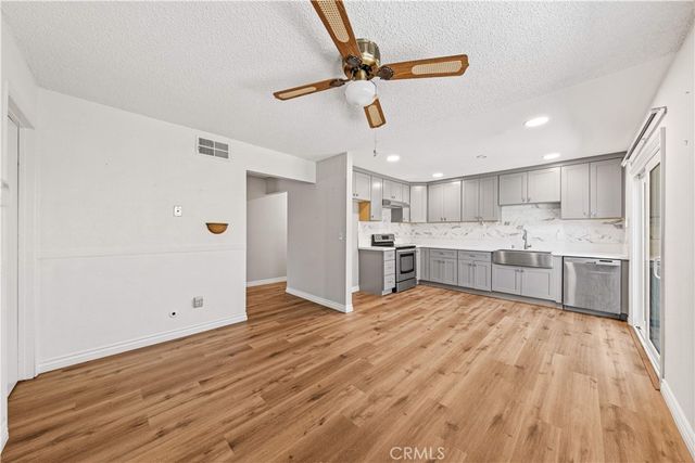 19742 Fernwood Plaza, Yorba Linda, CA 92886