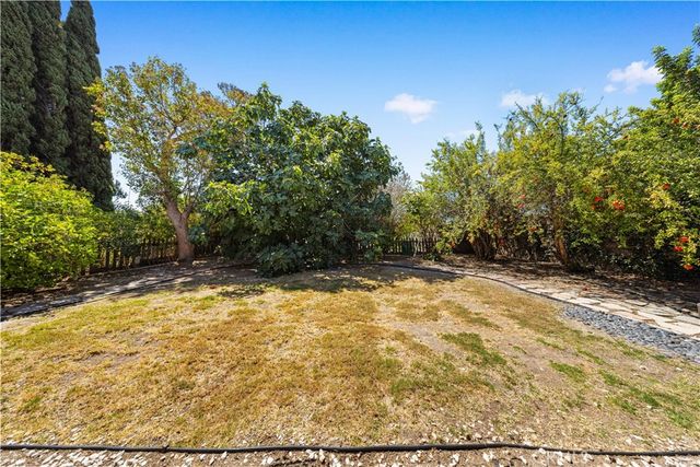 19742 Fernwood Plaza, Yorba Linda, CA 92886