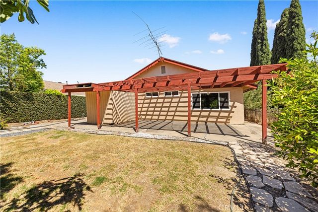 19742 Fernwood Plaza, Yorba Linda, CA 92886