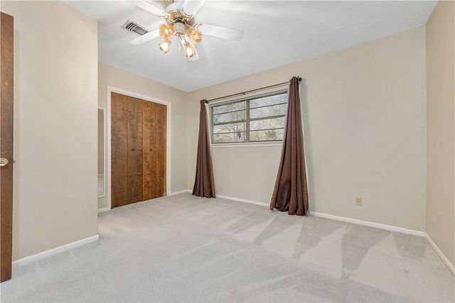 12994 Hunters Creek Road, College Station, TX 77845