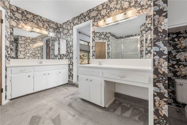 12994 Hunters Creek Road, College Station, TX 77845