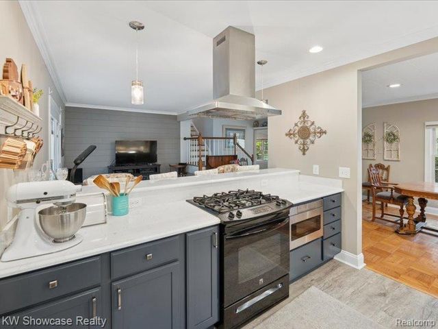 612 Sunrise Park Street, Genoa Township, MI 48843