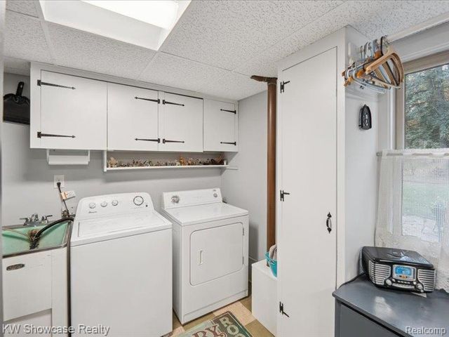 612 Sunrise Park Street, Genoa Township, MI 48843