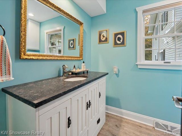 612 Sunrise Park Street, Genoa Township, MI 48843