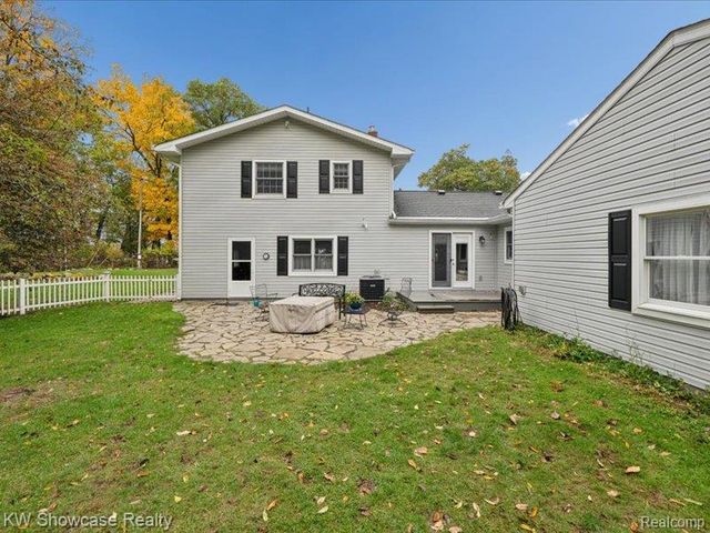 612 Sunrise Park Street, Genoa Township, MI 48843