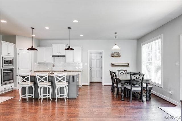 16913 Glensford Dr, Moseley, VA 23120