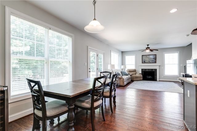 16913 Glensford Dr, Moseley, VA 23120