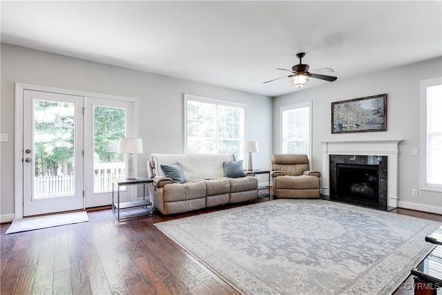 16913 Glensford Dr, Moseley, VA 23120