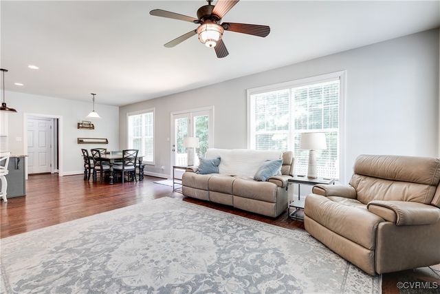 16913 Glensford Dr, Moseley, VA 23120