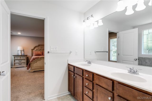 16913 Glensford Dr, Moseley, VA 23120