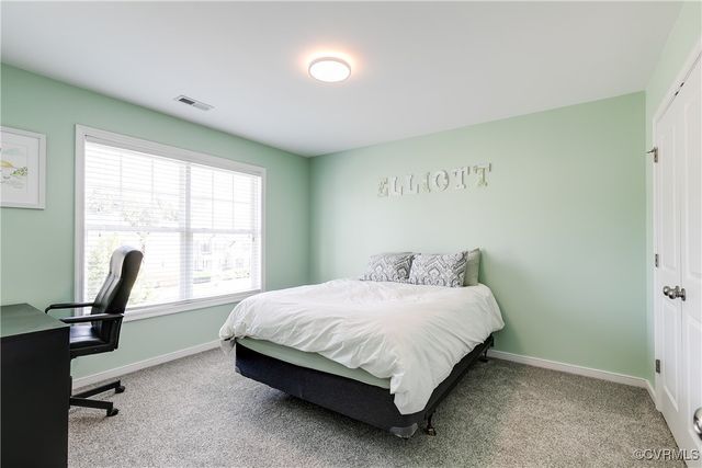 16913 Glensford Dr, Moseley, VA 23120