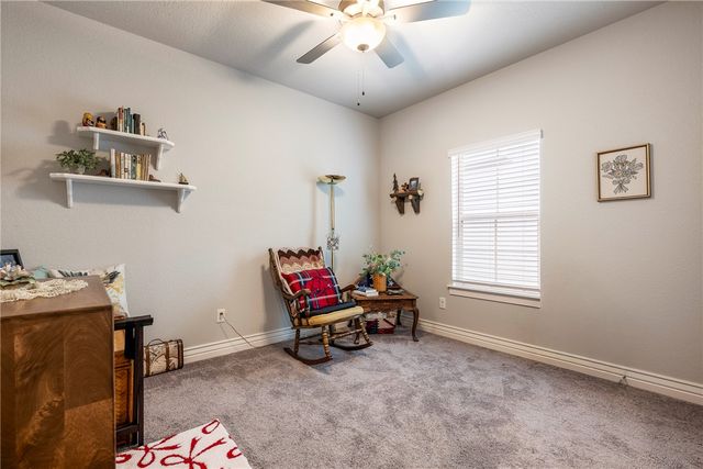 3750 W Somerville Lane, Fayetteville, AR 72704