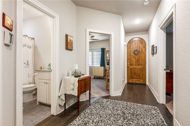 3750 W Somerville Lane, Fayetteville, AR 72704