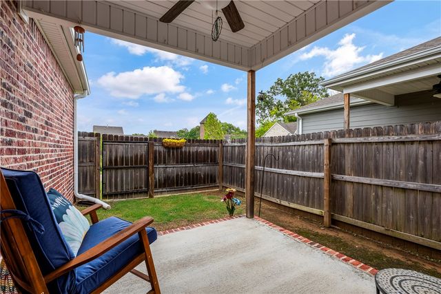 3750 W Somerville Lane, Fayetteville, AR 72704