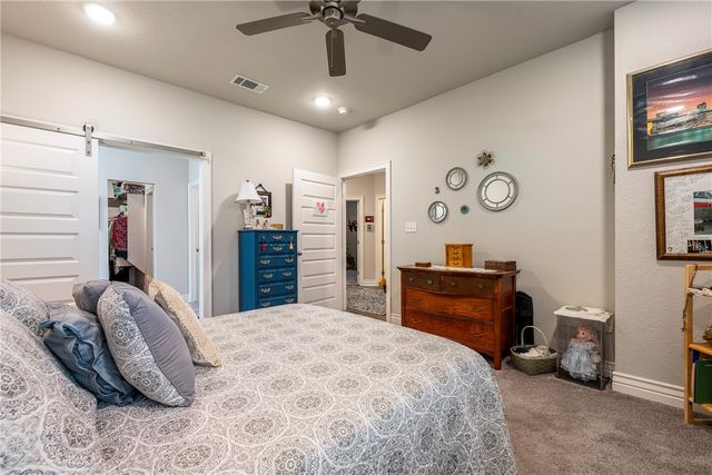 3750 W Somerville Lane, Fayetteville, AR 72704
