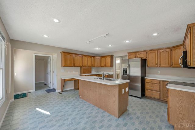 1776 Thall Drive, Hamilton, OH 45013