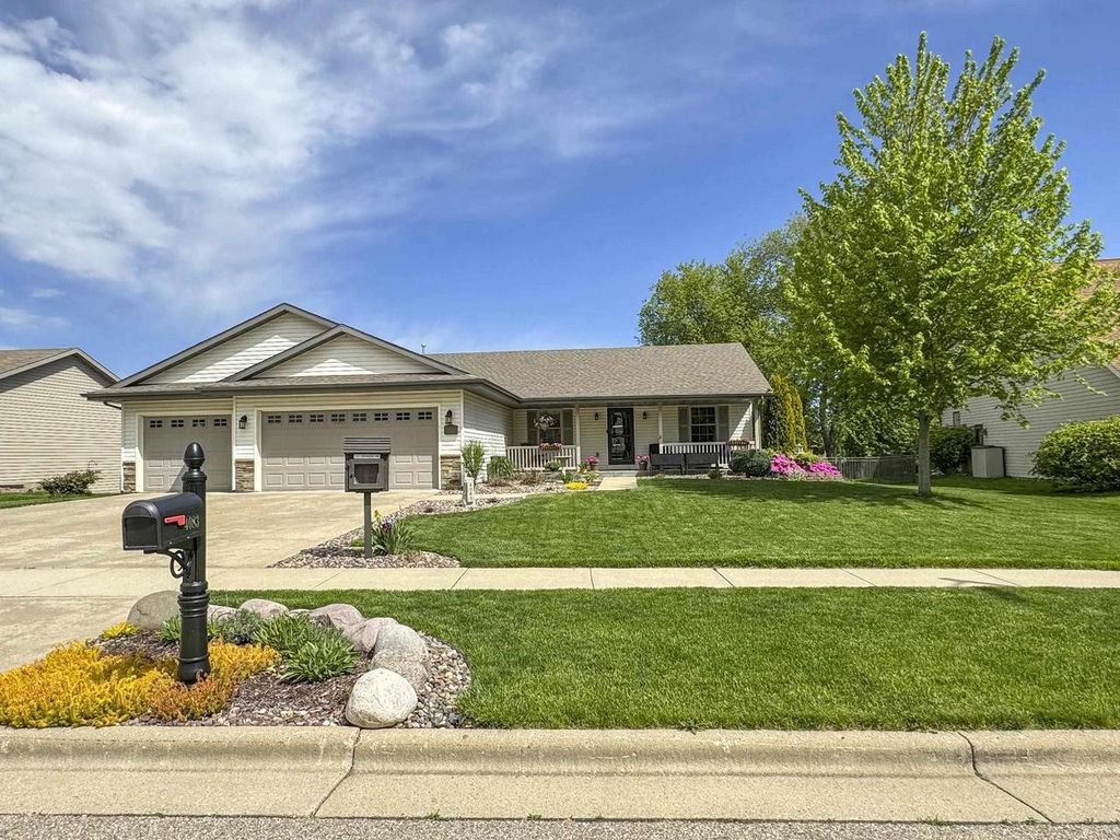 4083 Huntington Avenue, Janesville, WI 53546