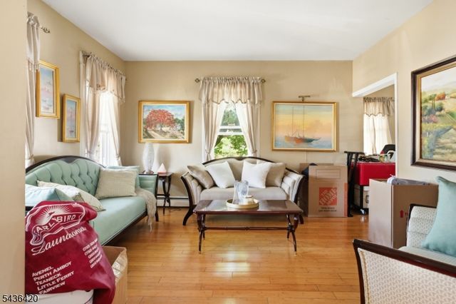 33 Pulaski Pl, Hackensack City, NJ 07601