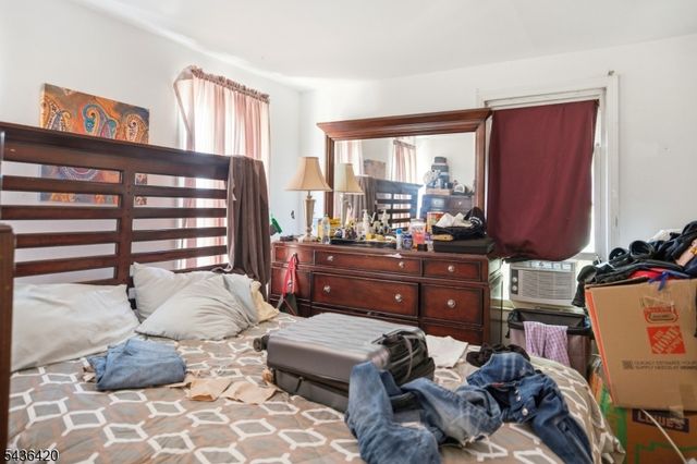 33 Pulaski Pl, Hackensack City, NJ 07601