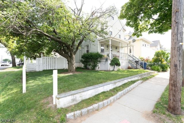33 Pulaski Pl, Hackensack City, NJ 07601