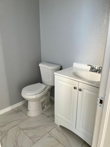 1502 Monte Sanders Lane, El Paso, TX 79935