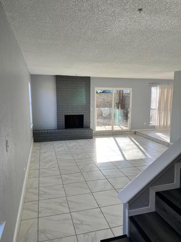 1502 Monte Sanders Lane, El Paso, TX 79935