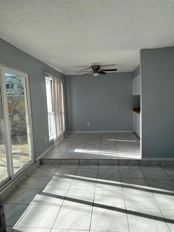 1502 Monte Sanders Lane, El Paso, TX 79935