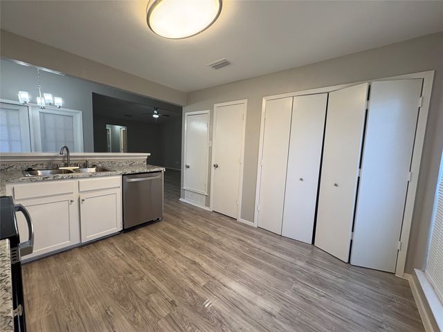 1485 Brook Meadow Circle, Lancaster, TX 75134